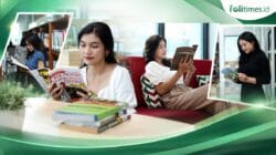 Sejumlah pengunjung memanfaatkan fasilitas Perpustakaan Daerah Provinsi Kalimantan Tengah