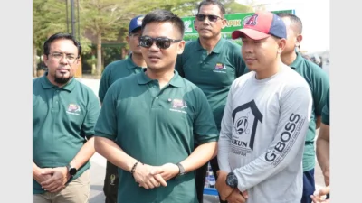 Dokumentasi kegiatan World Clean Up Day Kabupaten Tegal pada 25 September 2026 yang mengangkat pemilahan sampah.