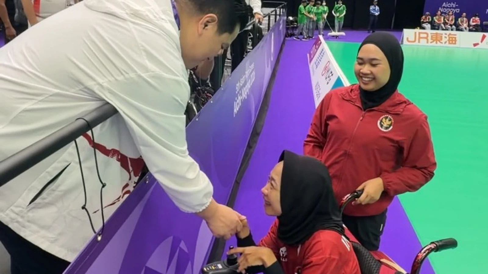Menpora Erick Thohir memberikan dukungan kepada atlet boccia Indonesia di Nagoya, 21 Oktober 2026.