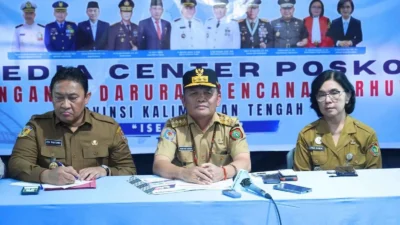 Dokumentasi konferensi pers penanganan karhutla di Palangka Raya, 31 Agustus 2026.